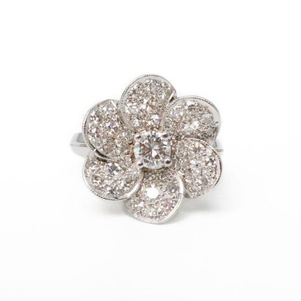Pre Owned 14ct Diamond Flower Ring