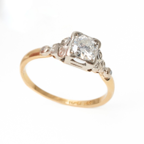 Pre owned 18ct & Platinum Single Diamond Ring - Image 2