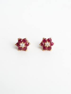 18ct Yellow Gold Ruby & Diamond Cluster Earrings