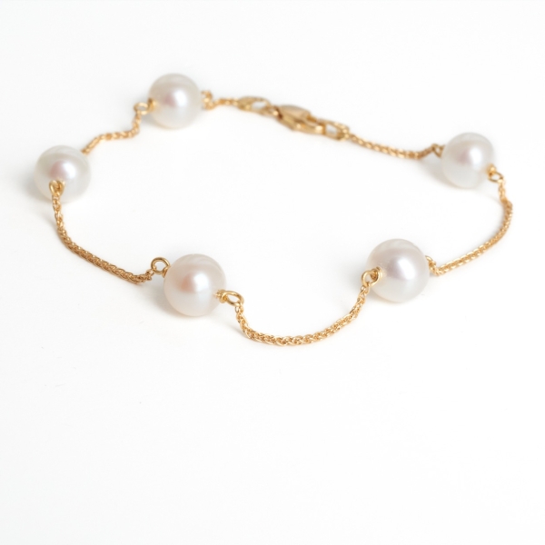 18ct Yellow Gold Pearl Bracelet