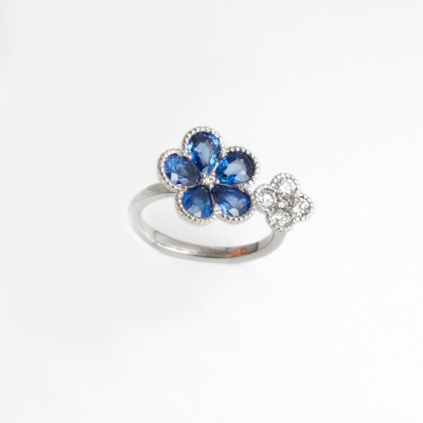 18ct White gold Open Sapphire & Diamond Flower Ring