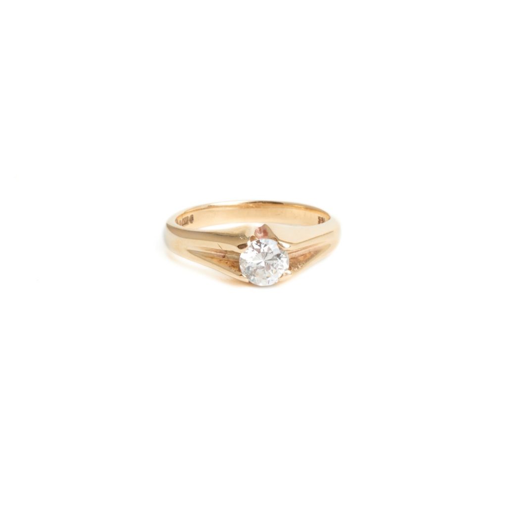 Pre Owned 9ct Yellow Gold CZ Gypsy Ring
