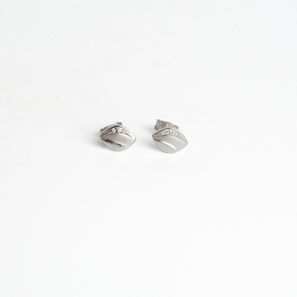 9ct White Gold Diamond Leaf Stud Earrings