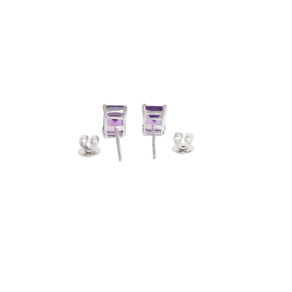 18ct White Gold Amethyst Stud Earrings - Image 4