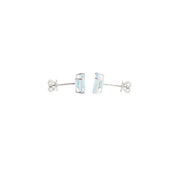 18ct White Gold Aquamarine Stud Earrings
