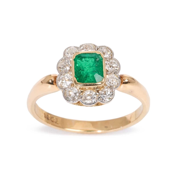 18ct Yellow Gold Emerald & Diamond Cluster Ring