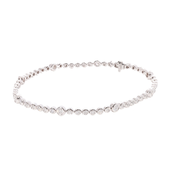 18ct White Gold Graduating Diamond Line Bracelet