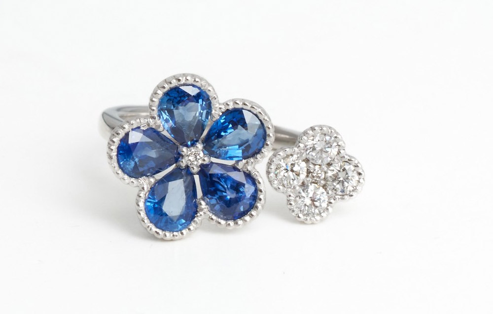 18ct White Gold Open Sapphire & Diamond Flower Ring