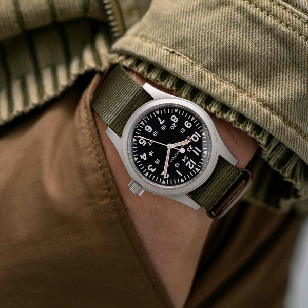 Hamilton Khaki Field Mechanical 38mm - Image 4