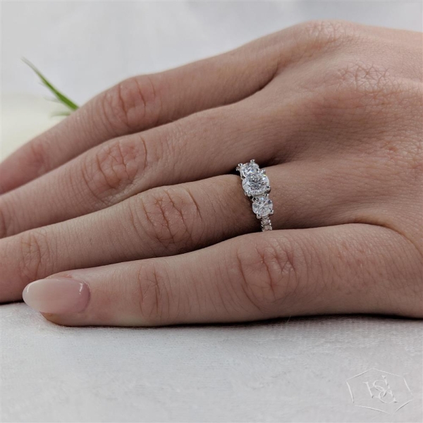 Skye Classic 3 0.84ct E SI1 Diamond ring - Image 2