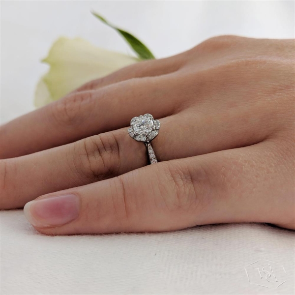 Memoire Belle Isle 0.58ct F SI1 Diamond ring - Image 2