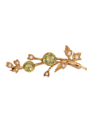 Pre Owned 18ct Yellow Gold Peridot & Seedpearl Brooch