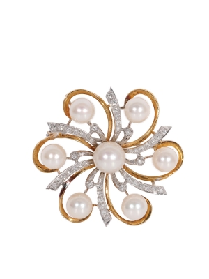 Pre Owned 18ct Gold Pearl & Diamond Flower Brooch