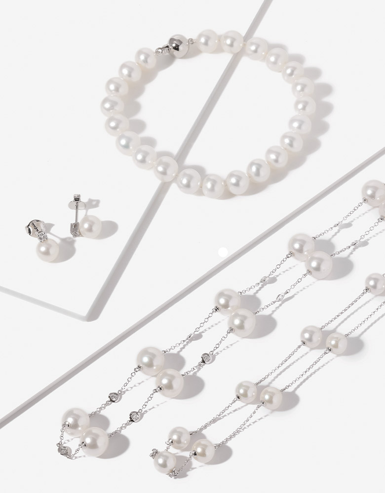 18ct White Gold Akoya Pearl and Diamond Chain Necklace set