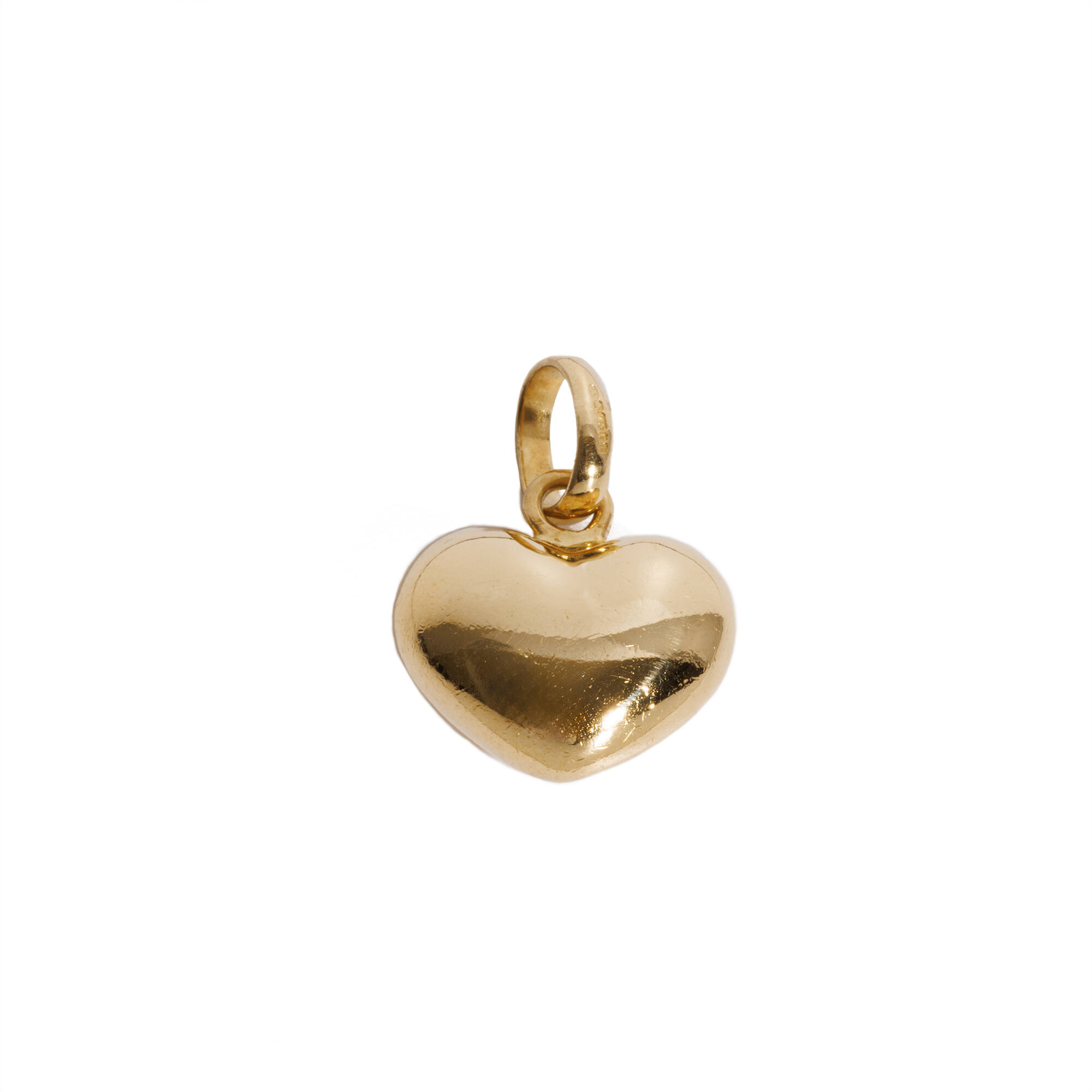 Pre Owned 18ct Heart Pendant / Charm