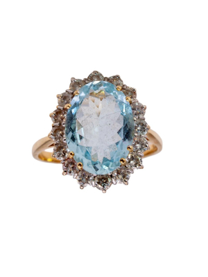18ct Gold Oval Aquamarine & Diamond Cluster Ring